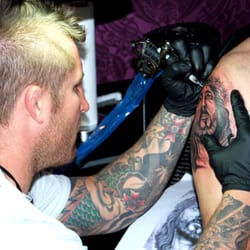 Raro Tattoo & Piercing Studio