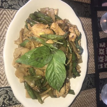 Thai Thai - L3. Spicy Drunken Noodles Lunch Special - Thai Near Me - Glassboro, New Jersey