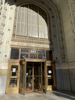 The Woolworth Building by null