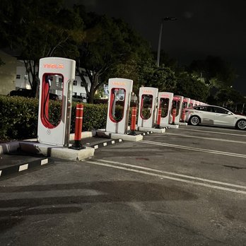 Tesla Supercharger - EV Charging Stations Near Me - Fort Lauderdale, Florida Tesla Supercharger - EV Charging Stations Near Me - Fort Lauderdale, Florida