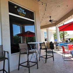 Legends - Outdoor seating