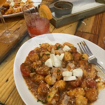 La Strega Bistro  - Italian Near Me - DeBary, Florida
