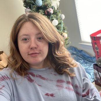 SiMPLEE U - A little strawberry blonde - Hair Salons Near Me - Doylestown, Pennsylvania SiMPLEE U - A little strawberry blonde - Hair Salons Near Me - Doylestown, Pennsylvania