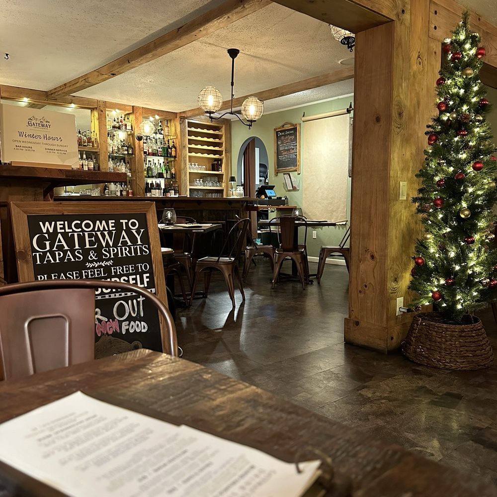 Charlotte's Tavern - View from the window seat - New American Near Me - Groveland, California