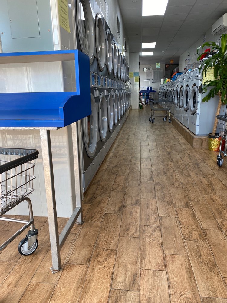 FAMILY EXPRESS LAUNDROMAT Updated September 2024 13 Photos & 20