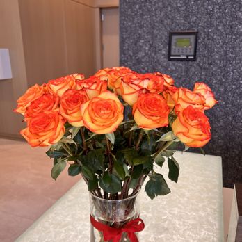 Chateau Bloom - Florists Near Me - Coral Gables, Florida