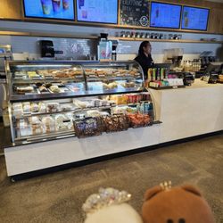 The Coffee Bean & Tea Leaf - Display case, pay/order counter, and menu above
