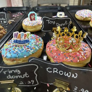 King Donut - Specialty donuts - Donuts Near Me - McKinney, Texas King Donut - Specialty donuts - Donuts Near Me - McKinney, Texas