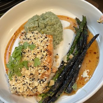 Delaney's Tavern - Salmon - New American Near Me - Orlando, Florida