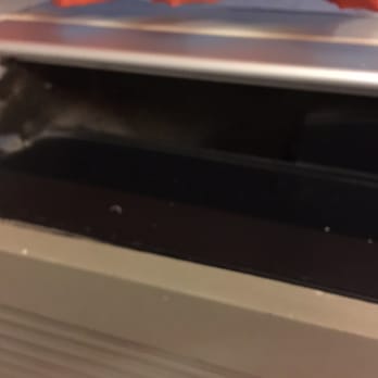 Motel 6 - Air conditioning unit not clean and parts missing - Hotels Near Me - Red Bluff, California