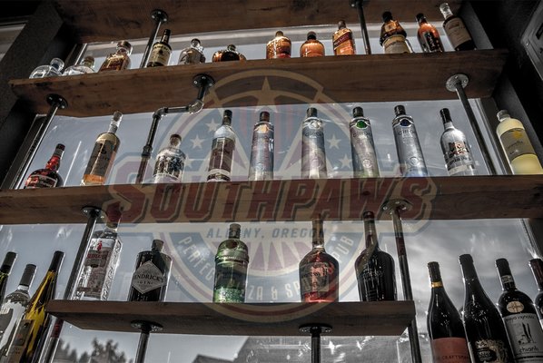 Southpaws Pizza and Sports Bar by null