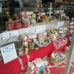 Heart of Michigan - Tempting treasures in the window!