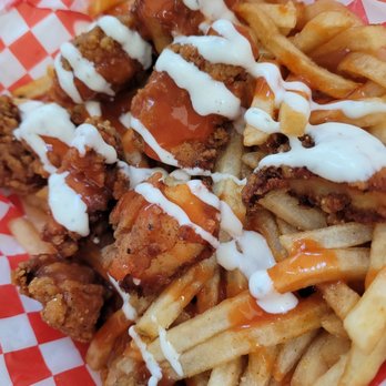 Kings Wings - Buffalo chicken fries - Food Trucks Near Me