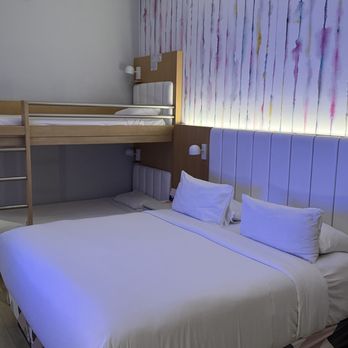 The Viv Hotel, Anaheim, a Tribute Portfolio Hotel - Bedding - Hotels Near Me - Anaheim, California The Viv Hotel, Anaheim, a Tribute Portfolio Hotel - Bedding - Hotels Near Me - Anaheim, California