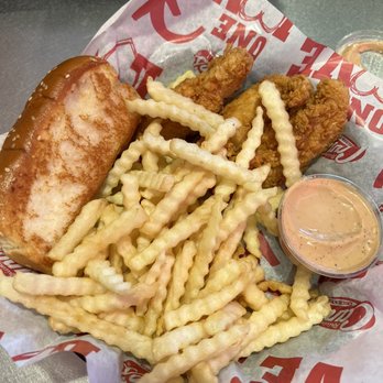 Raising Cane's Chicken Fingers - Chicken Tenders and Fries - Fast Food Near Me - Chicago, Illinois