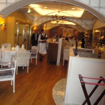 Jacques aboard Oceania Marina - Dining Room in Action - French Near Me - Miami, Florida Jacques aboard Oceania Marina - Dining Room in Action - French Near Me - Miami, Florida
