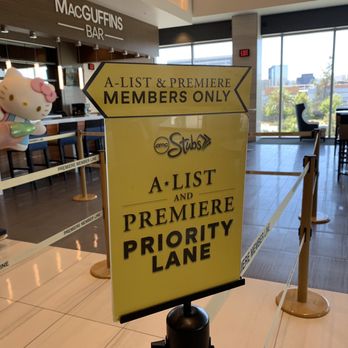 AMC Topanga 12 - Cinema Near Me - Canoga Park, California