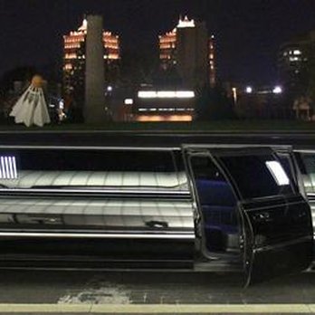 CurbsideLimo - Limos Near Me CurbsideLimo - Limos Near Me