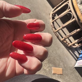 ViNa Nails - Valentine's Day is coming and Miss Anne got me ready to sparkle! - Nail Salons Near Me - Knoxville, Tennessee ViNa Nails - Valentine's Day is coming and Miss Anne got me ready to sparkle! - Nail Salons Near Me - Knoxville, Tennessee