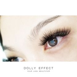 Dolly Effect - Shine with Elegance, wake up beautiful everyday effortlessly with our luxurious lashes.
Dolly Enhanced Volume Set