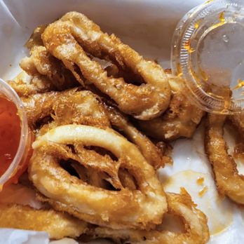 Lina's Thai Bistro - Soggy, oily, smelled with rotten fish - Sushi Bars Near Me - Dubuque, Iowa