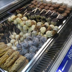 Capricci e Dolcezze di D'ambrosi Elia - Tantissimi gelati artigianali!! Ci sono pure i Pan di Stelle!!
