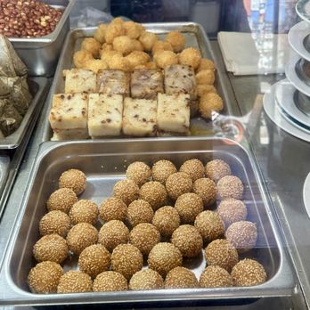 ABC Seafood Restaurant - Sesame balls - front. Shrimp balls - Rear - Seafood Near Me - Los Angeles, California