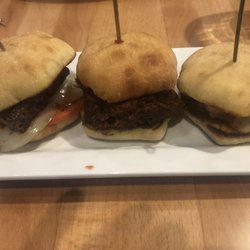 Ashburn Village Inn - Slider sample