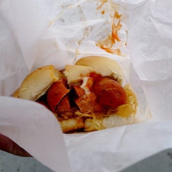 Boulevard Saint-Laurent - La Main - Local Flavor Near Me - Montreal, Quebec