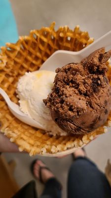 Jeni's Splendid Ice Creams by null