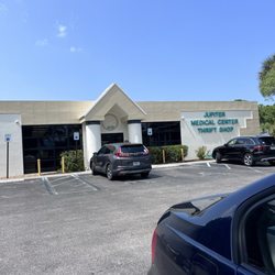 Jupiter Medical Center Thrift Shop - Exterior