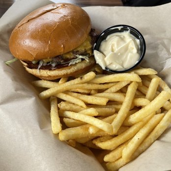 Pcg Artisanal Burgers - Rose with regular fries and garlic aioli - Burgers Near Me - Winter Garden, Florida Pcg Artisanal Burgers - Rose with regular fries and garlic aioli - Burgers Near Me - Winter Garden, Florida