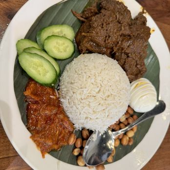 Ipoh Kopitiam - Nasi Lemak with Beef Rendang curry - Malaysian Near Me - Alhambra, California Ipoh Kopitiam - Nasi Lemak with Beef Rendang curry - Malaysian Near Me - Alhambra, California