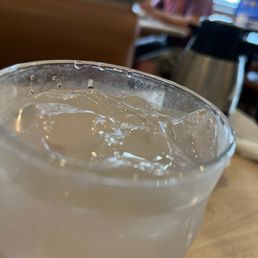 The cups are not clean at the top I thought it was just condensation from the ice The cups are not clean at the top I thought it was just condensation from the ice