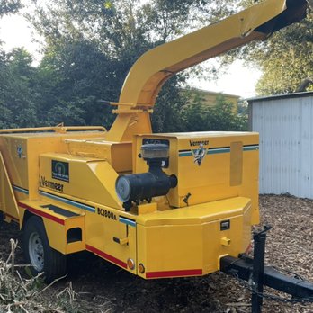 Troyer Tree Service - Wood Chipper machine - Landscaping Near Me - Sarasota, Florida Troyer Tree Service - Wood Chipper machine - Landscaping Near Me - Sarasota, Florida