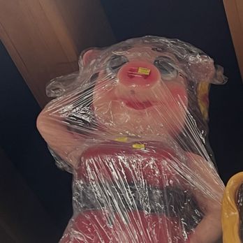 Casa Lucas Market - I saw this piggy on my social media feed - Fruits & Veggies Near Me - San Francisco, California Casa Lucas Market - I saw this piggy on my social media feed - Fruits & Veggies Near Me - San Francisco, California