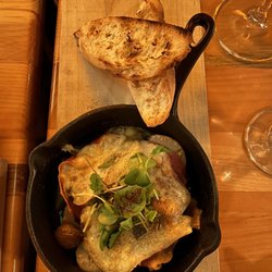 Le Grill Saint-Georges - Raclette appetizer of the day