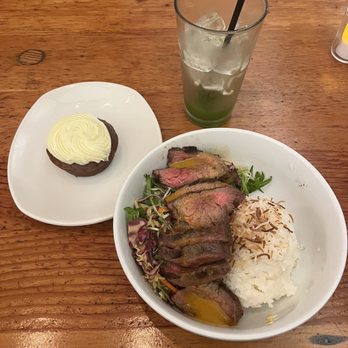 Tender Greens - Thai Bowl w/ Steak and Carrot Cake - New American Near Me - San Diego, California Tender Greens - Thai Bowl w/ Steak and Carrot Cake - New American Near Me - San Diego, California