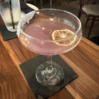 Central Kitchen + Bar - Beez knees - Gastropubs Near Me - Detroit, Michigan