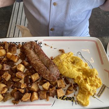 Breakfast Republic - Nice scramble - Breakfast & Brunch Near Me - Long Beach, California Breakfast Republic - Nice scramble - Breakfast & Brunch Near Me - Long Beach, California
