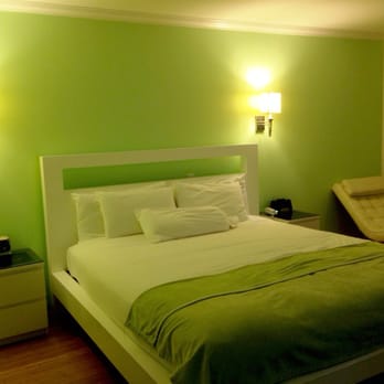 The Capri Hotel - Guest room, from what I take on my iPhone, it's pretty much the same as the website picture. - Hotels Near Me - Ojai, California The Capri Hotel - Guest room, from what I take on my iPhone, it's pretty much the same as the website picture. - Hotels Near Me - Ojai, California