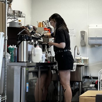 Café Zamora - Barista doing what she does... Nicely done - Coffee & Tea Near Me - Portland, Oregon Café Zamora - Barista doing what she does... Nicely done - Coffee & Tea Near Me - Portland, Oregon