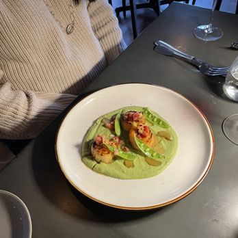 Hell or High Water - Scallops w pee puree - Tapas/Small Plates Near Me - Black Mountain, North Carolina