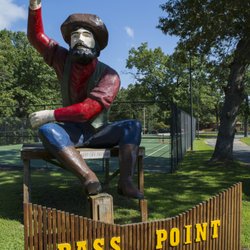 Bass Point Resort - Don't forget to take a selfie with the Big Man while you're here!
