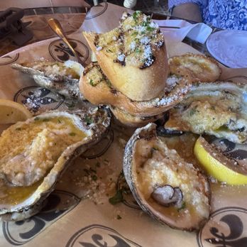 Bamboula's - Grilled Oysters - Music Venues Near Me - New Orleans, Louisiana