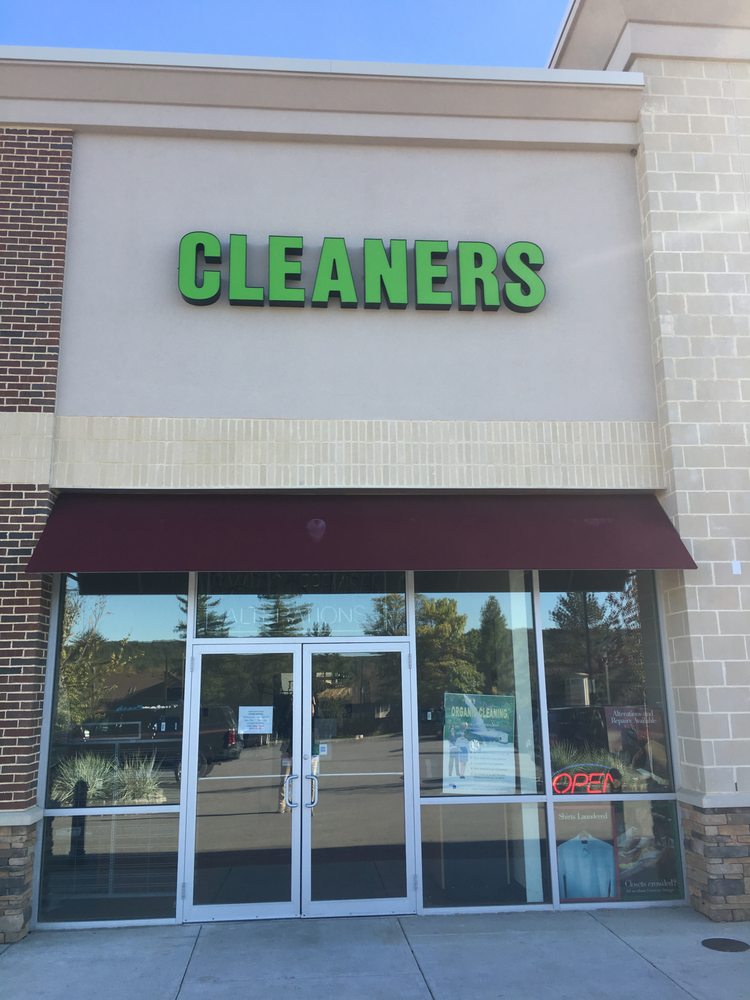 CUSTOM FRESH DRY CLEANING Updated September 2024 500 Chesterbrook