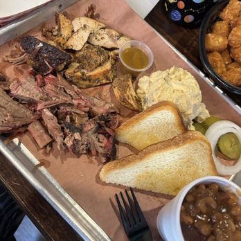 A Bit Twisted Brewpub & BBQ - Brewpubs Near Me - Aurora, Colorado