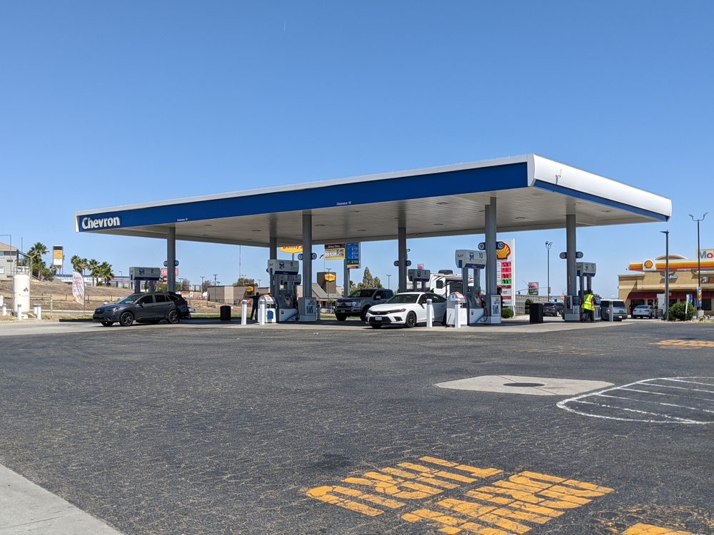 CHEVRON Updated August 2024 44 Photos & 72 Reviews 27513 Ward Dr