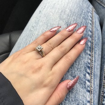 Bliss Nail Spa - Nail Salons Near Me - Everett, Washington