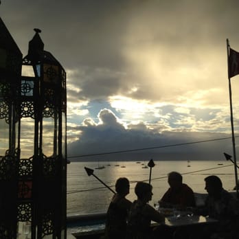Fleetwood's on Front St - Rooftop sunset - New American Near Me - Lahaina, Hawaii Fleetwood's on Front St - Rooftop sunset - New American Near Me - Lahaina, Hawaii